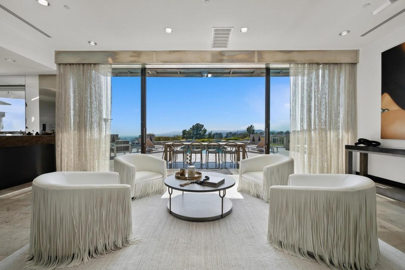 Modern Muse * Los Angeles